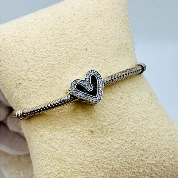 EUC Pandora 798692C01 Sterling Silver Sparkling Freehand Heart Charm w/ Clear CZ - Picture 3 of 16